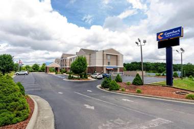 Comfort Inn & Suites Hillsville I-77