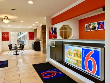 Motel 6-Hillsville VA