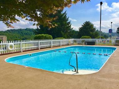 Motel 6-Hillsville VA