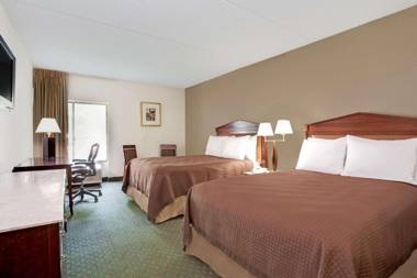 Days Inn by Wyndham Newport News City Center Oyster Point