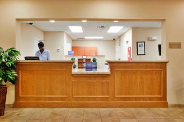 Candlewood Suites Norfolk Airport an IHG Hotel