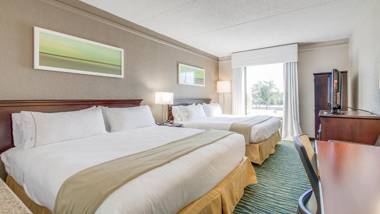 Holiday Inn Express Hotel & Suites Midlothian Turnpike an IHG Hotel