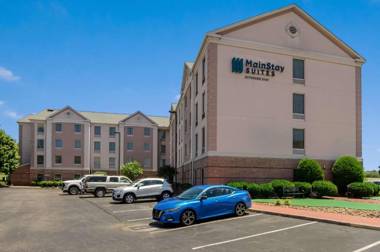 MainStay Suites Airport