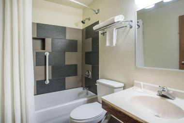 Super 8 by Wyndham Salem VA