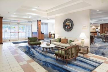 Fairfield Inn and Suites by Marriott South Boston