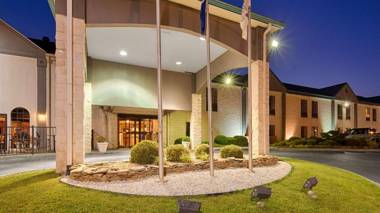 Best Western Plus South Hill Inn