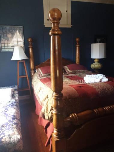 Ubon Thai Victorian Inn & Restaurant