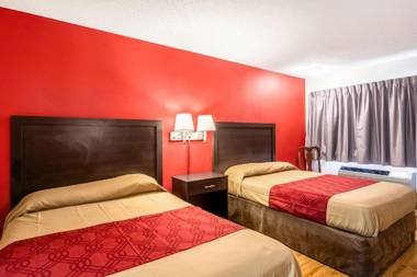 Econo Lodge East Staunton