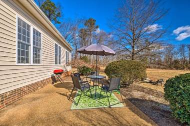 Pet-Friendly Cottage with Game Room and Fire Pit!