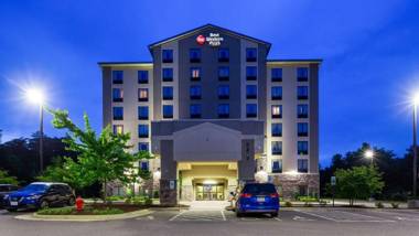 Best Western Plus Thornburg Inn & Suites