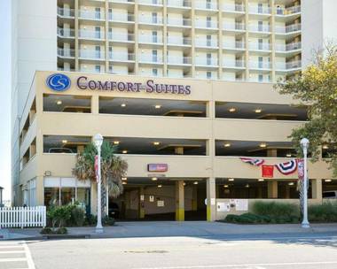 Comfort Suites Beachfront