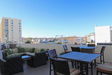 Ocean Key Resort by VSA Resorts