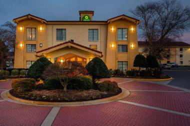La Quinta Inn & Suites by Wyndham Norfolk Virginia Beach