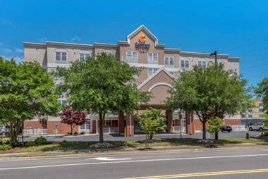 Comfort Inn & Suites Virginia Beach-Norfolk Airport