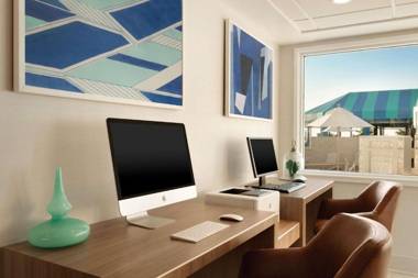 Surfbreak Oceanfront Hotel Ascend Hotel Collection