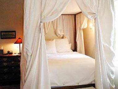 Fife & Drum Inn - Bed And Breakfast