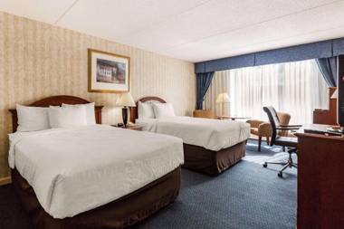 Clarion Hotel Williamsburg I-64