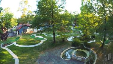 Williamsburg Camping Resort Wheelchair Accessible Park Model 7