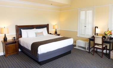 Majestic Inn and Spa