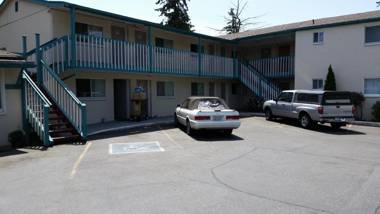 Shamrock Motel