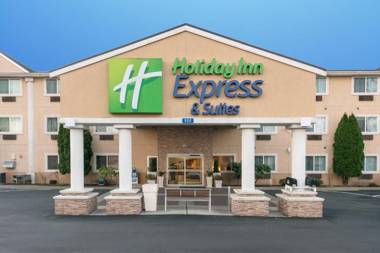 Holiday Inn Express Hotels & Suites Burlington an IHG Hotel