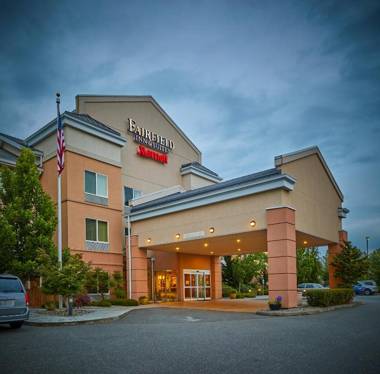 Fairfield Inn & Suites Burlington