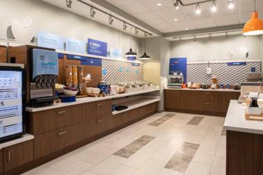 Holiday Inn Express & Suites - Camas an IHG Hotel