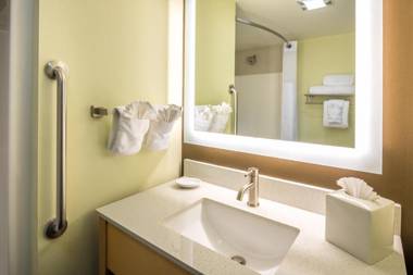 Red Lion Inn and Suites Everett