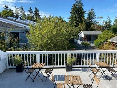 Friday Harbor Suites