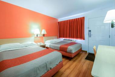 Motel 6-Kelso WA - Mt. St. Helens