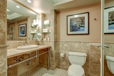 Woodmark Hotel & Still Spa