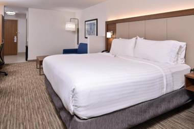 Holiday Inn Express Hotel & Suites Lacey an IHG Hotel