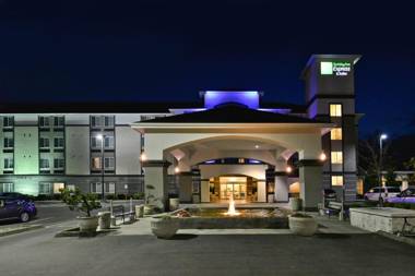 Holiday Inn Express Hotel & Suites Tacoma South - Lakewood an IHG Hotel