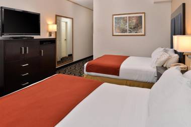 Holiday Inn Express Hotel & Suites Tacoma South - Lakewood an IHG Hotel