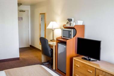 Quality Inn & Suites Longview Kelso