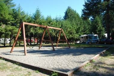 Thunderbird One-Bedroom Cabin 6