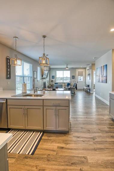 Captain`s Seaside Retreat - Oyhut Bay Seaside Village