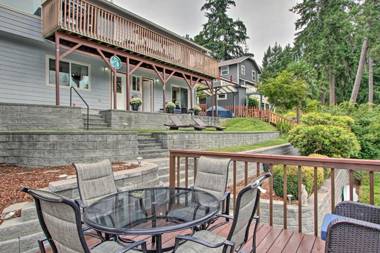 The Peacock House - Waterfront Home with Dock!