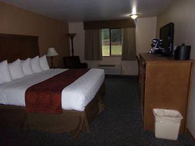 Cowlitz River Lodge