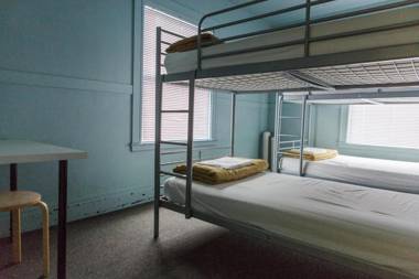 HI - Seattle Hostel at the American Hotel