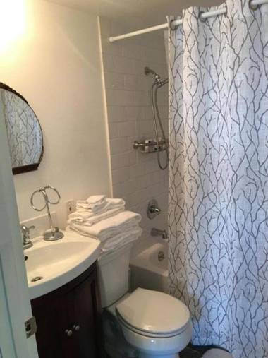 Island View-Spectacular view of Puget Sound and the Olympic Mountains