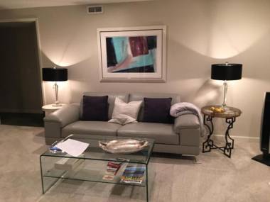 Island View-Spectacular view of Puget Sound and the Olympic Mountains