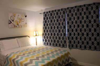 Rainier Retreat (Walk to Metro)