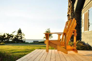 Juan de Fuca Cottages