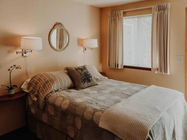 Dungeness Bay Cottages