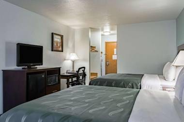 Quality Inn & Suites Vancouver North