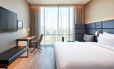 AC Hotel by Marriott Vancouver Waterfront