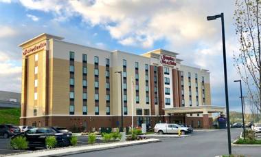 Hampton Inn & Suites Morgantown / University Town Centre