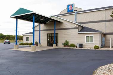 Motel 6-Baraboo WI - Lake Delton