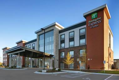 Holiday Inn Express & Suites - Milwaukee - Brookfield an IHG Hotel
